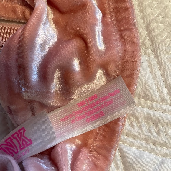 NWOT PINK date push-up bra - Picture 2 of 6